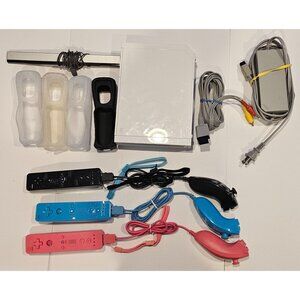 Nintendo Wii RVL-001 Console‎ and 3 Controllers, Tested - w 10 Games